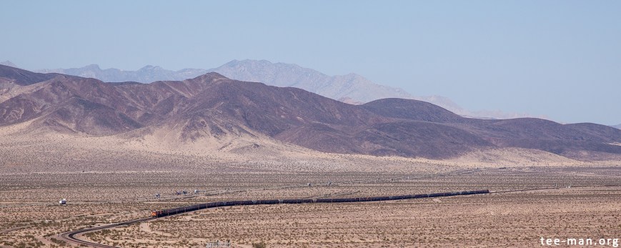 BNSF 5805, Ludlow (CA) 26.5.2014