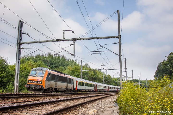 Panic shot of Eurocity 91 "Vauban" bound for Basel. Fentange, 8.8.2015