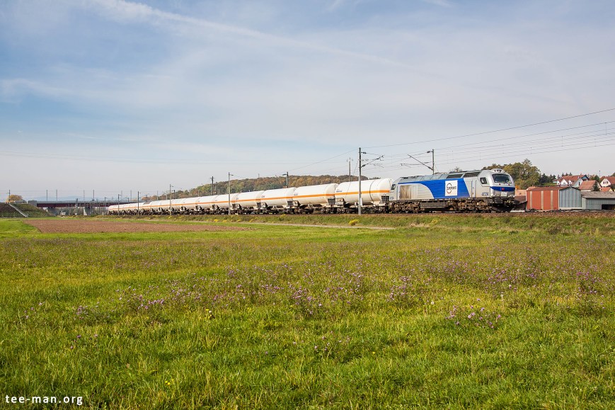 Europorte 4024 heads a train of tanker cars in direction of Strasbourg. Wilwisheim, 24.10.2015