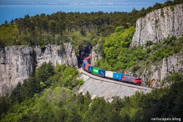 Container train from Koper to Biudapest.